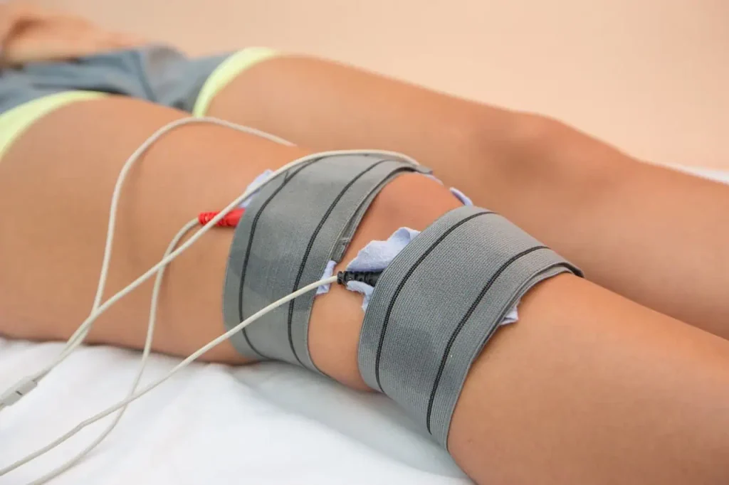 Cómo hacer magnetoterapia en casa para tratar el edema óseo